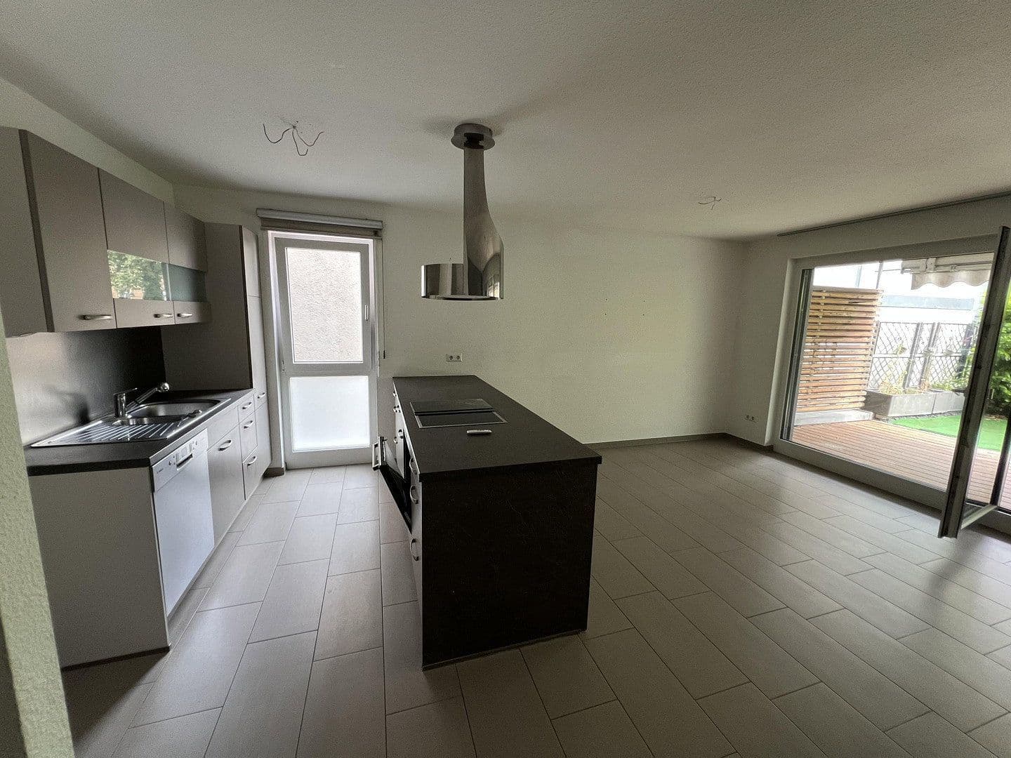 Prodej bytu 3+kk 92 m², Cäcilienstrasse 52, Heilbronn, Bádensko-Württembersko Prodej bytu 3+kk 92 m², Cäcilienstrasse 52, Heilbronn, Bádensko-Württembersko
