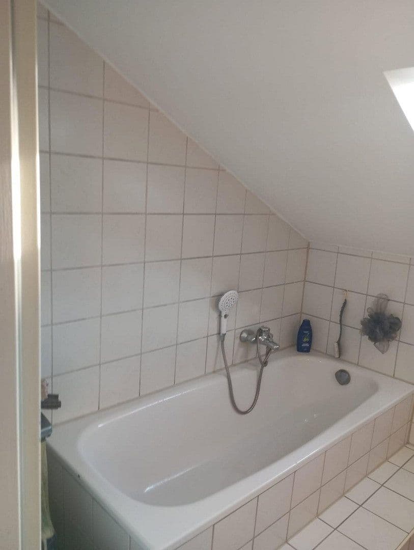 Prodej bytu 2+1 45 m², Liebigstr. 9, Waldkraiburg, Bavorsko Prodej bytu 2+1 45 m², Liebigstr. 9, Waldkraiburg, Bavorsko