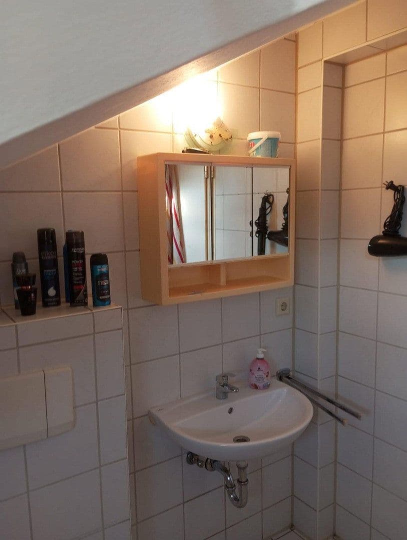 Prodej bytu 2+1 45 m², Liebigstr. 9, Waldkraiburg, Bavorsko Prodej bytu 2+1 45 m², Liebigstr. 9, Waldkraiburg, Bavorsko