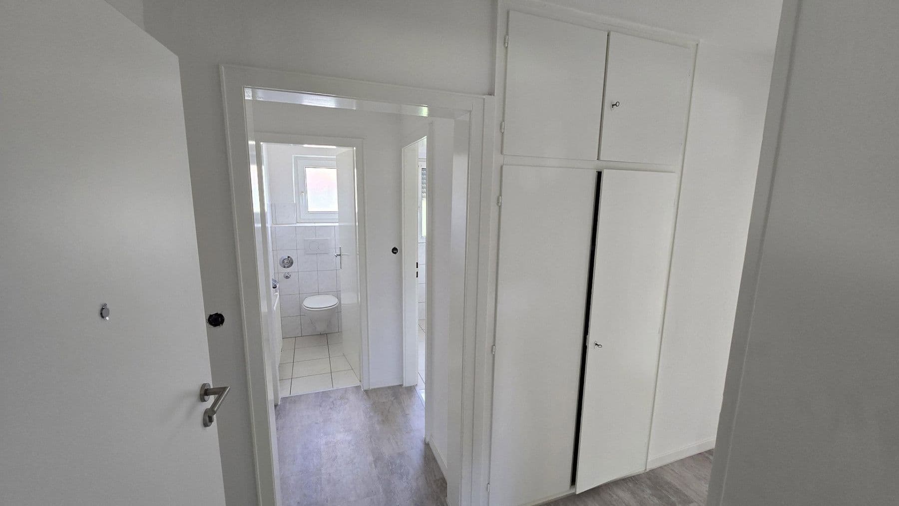 Pronájem bytu 2+1 48 m², Ringstr. 14, Gemmingen, Bádensko-Württembersko Pronájem bytu 2+1 48 m², Ringstr. 14, Gemmingen, Bádensko-Württembersko