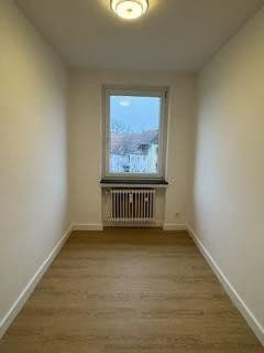 Pronájem bytu 3+1 64 m², Wunstorfer Landstr 56 A, Hannover, Dolní Sasko Pronájem bytu 3+1 64 m², Wunstorfer Landstr 56 A, Hannover, Dolní Sasko
