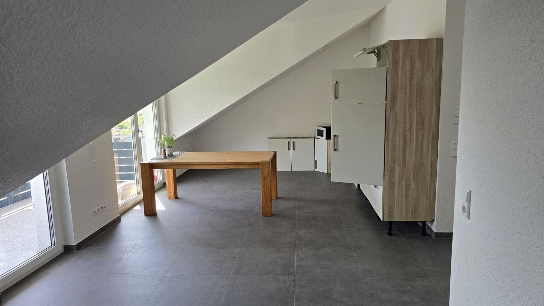 Pronájem bytu 2+1 62 m², Gemmingen, Bádensko-Württembersko Pronájem bytu 2+1 62 m², Gemmingen, Bádensko-Württembersko