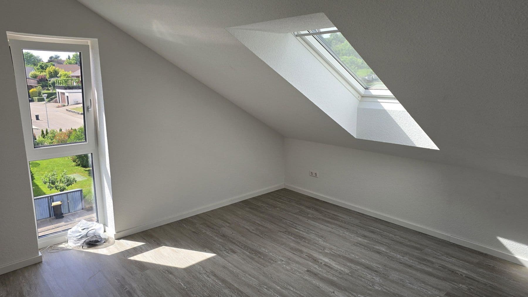 Pronájem bytu 2+1 62 m², Gemmingen, Bádensko-Württembersko Pronájem bytu 2+1 62 m², Gemmingen, Bádensko-Württembersko