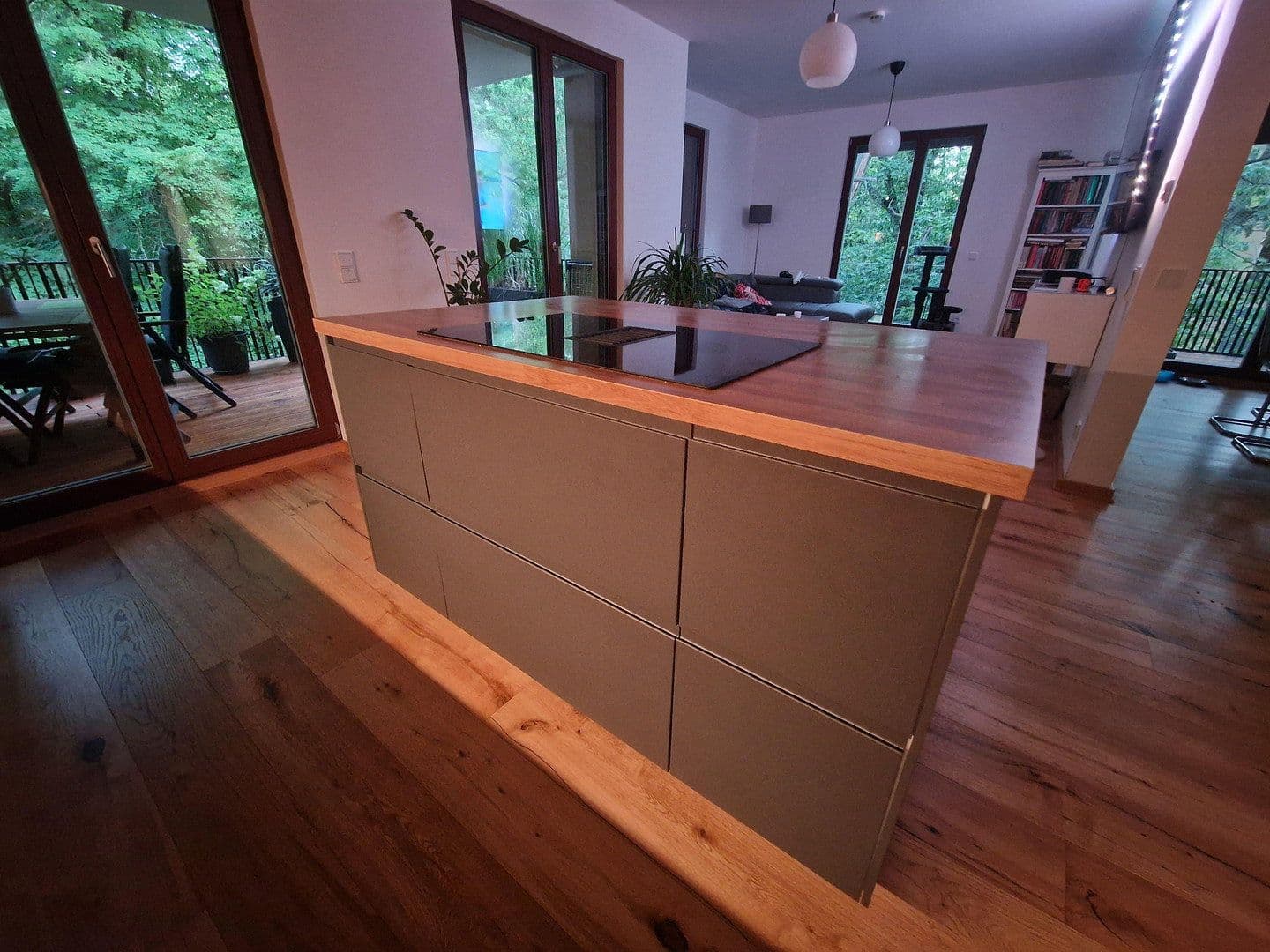 Pronájem bytu 4+1 128 m², Otto-Wilhelm-Scharenberg-Bogen 5, Leipzig, Sasko Pronájem bytu 4+1 128 m², Otto-Wilhelm-Scharenberg-Bogen 5, Leipzig, Sasko