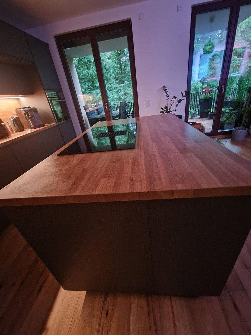 Pronájem bytu 4+1 128 m², Otto-Wilhelm-Scharenberg-Bogen 5, Leipzig, Sasko Pronájem bytu 4+1 128 m², Otto-Wilhelm-Scharenberg-Bogen 5, Leipzig, Sasko
