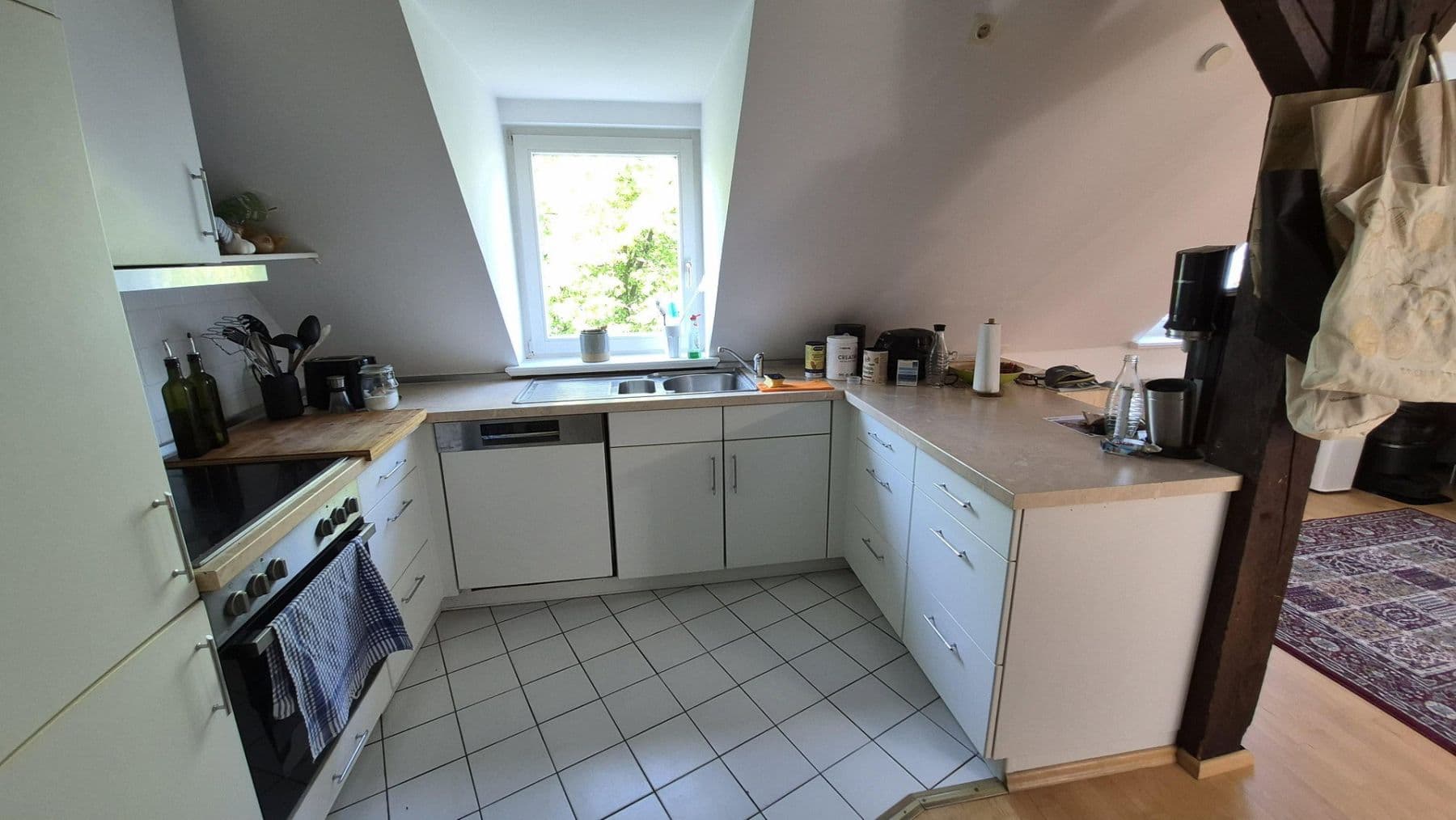 Pronájem bytu 3+1 82 m², Hamburg, Hamburg Pronájem bytu 3+1 82 m², Hamburg, Hamburg