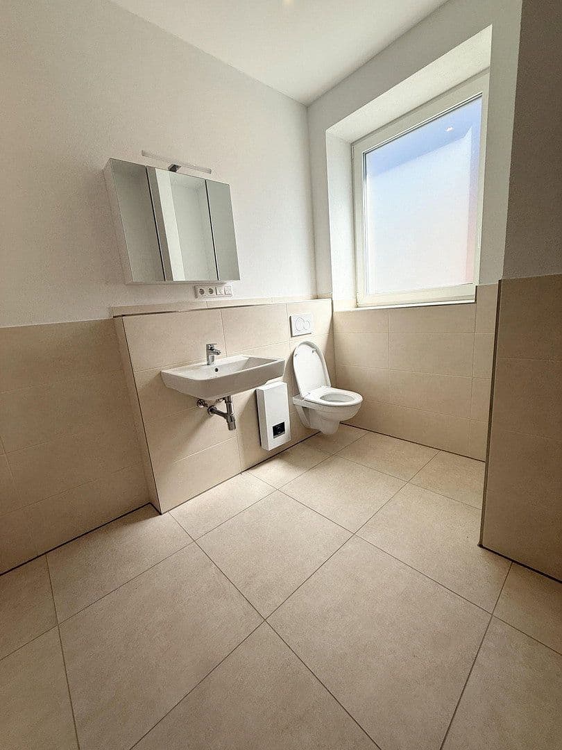 Pronájem bytu 2+1 119 m², Windsbach, Bavorsko Pronájem bytu 2+1 119 m², Windsbach, Bavorsko
