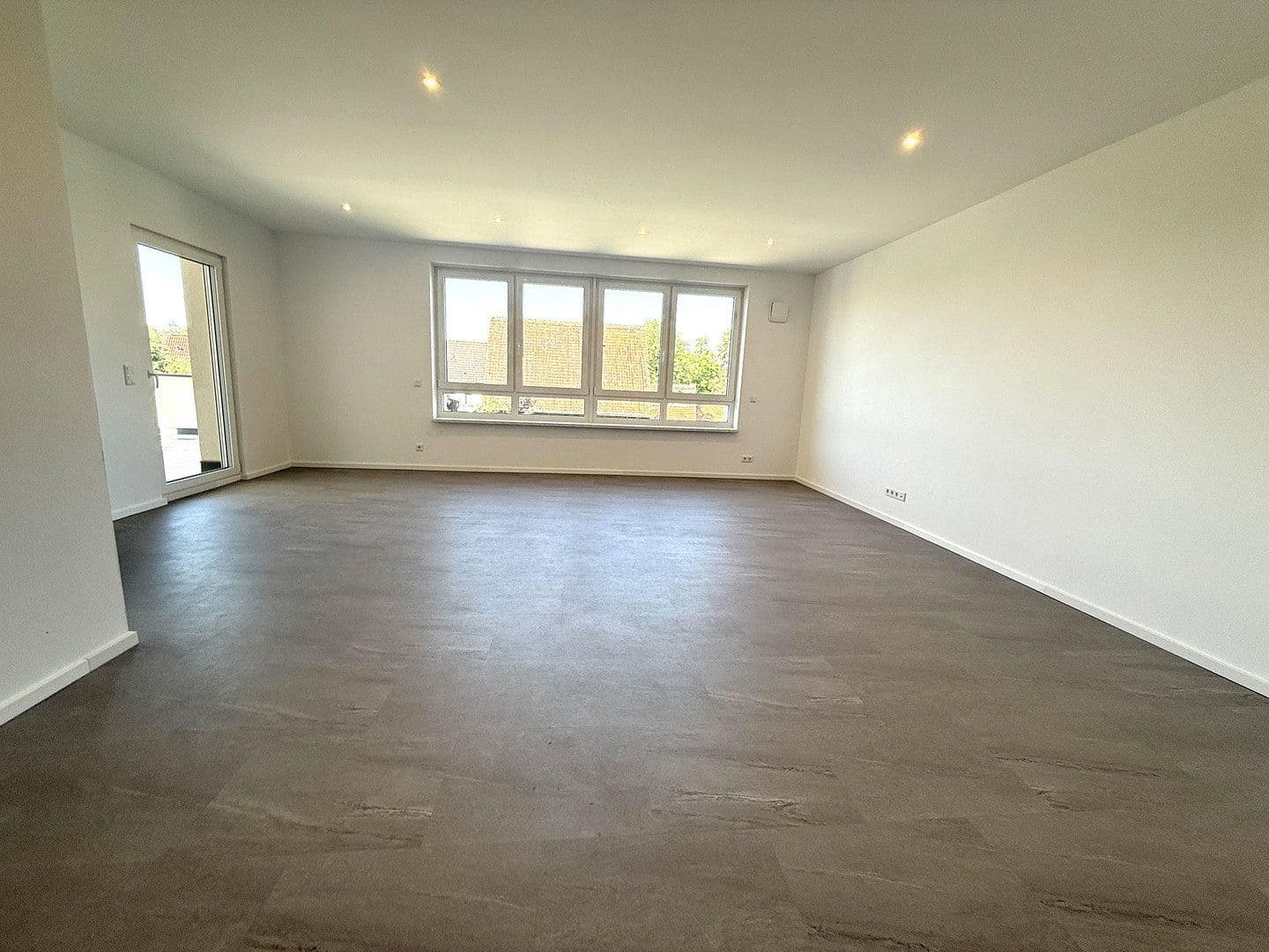 Pronájem bytu 2+1 119 m², Windsbach, Bavorsko Pronájem bytu 2+1 119 m², Windsbach, Bavorsko