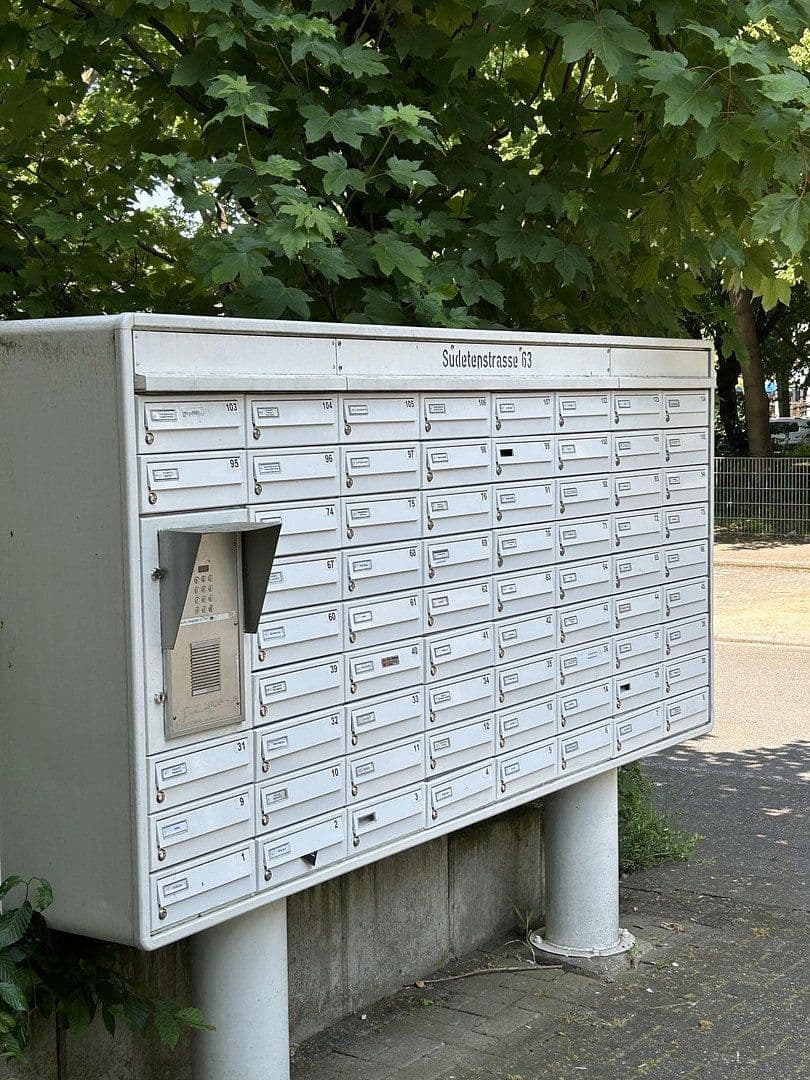 Prodej bytu 2+1 35 m², Sudetenstr. 63, Bonn, Severní Porýní-Vestfálsko Prodej bytu 2+1 35 m², Sudetenstr. 63, Bonn, Severní Porýní-Vestfálsko