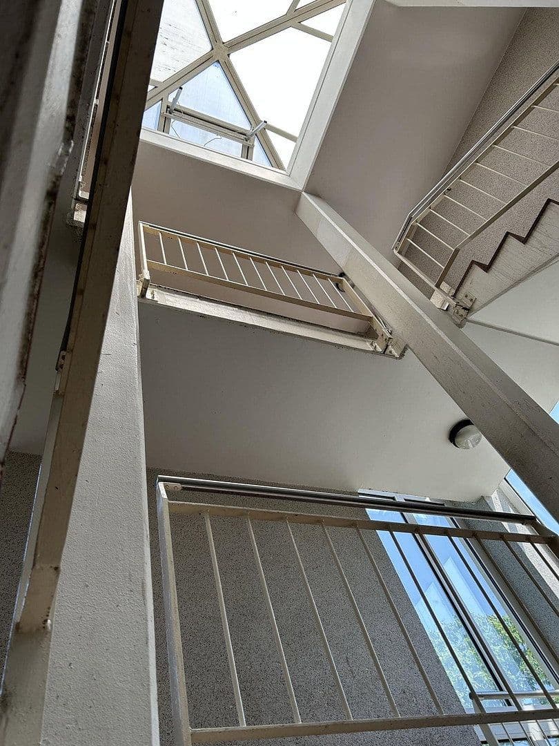 Prodej bytu 2+1 35 m², Sudetenstr. 63, Bonn, Severní Porýní-Vestfálsko Prodej bytu 2+1 35 m², Sudetenstr. 63, Bonn, Severní Porýní-Vestfálsko