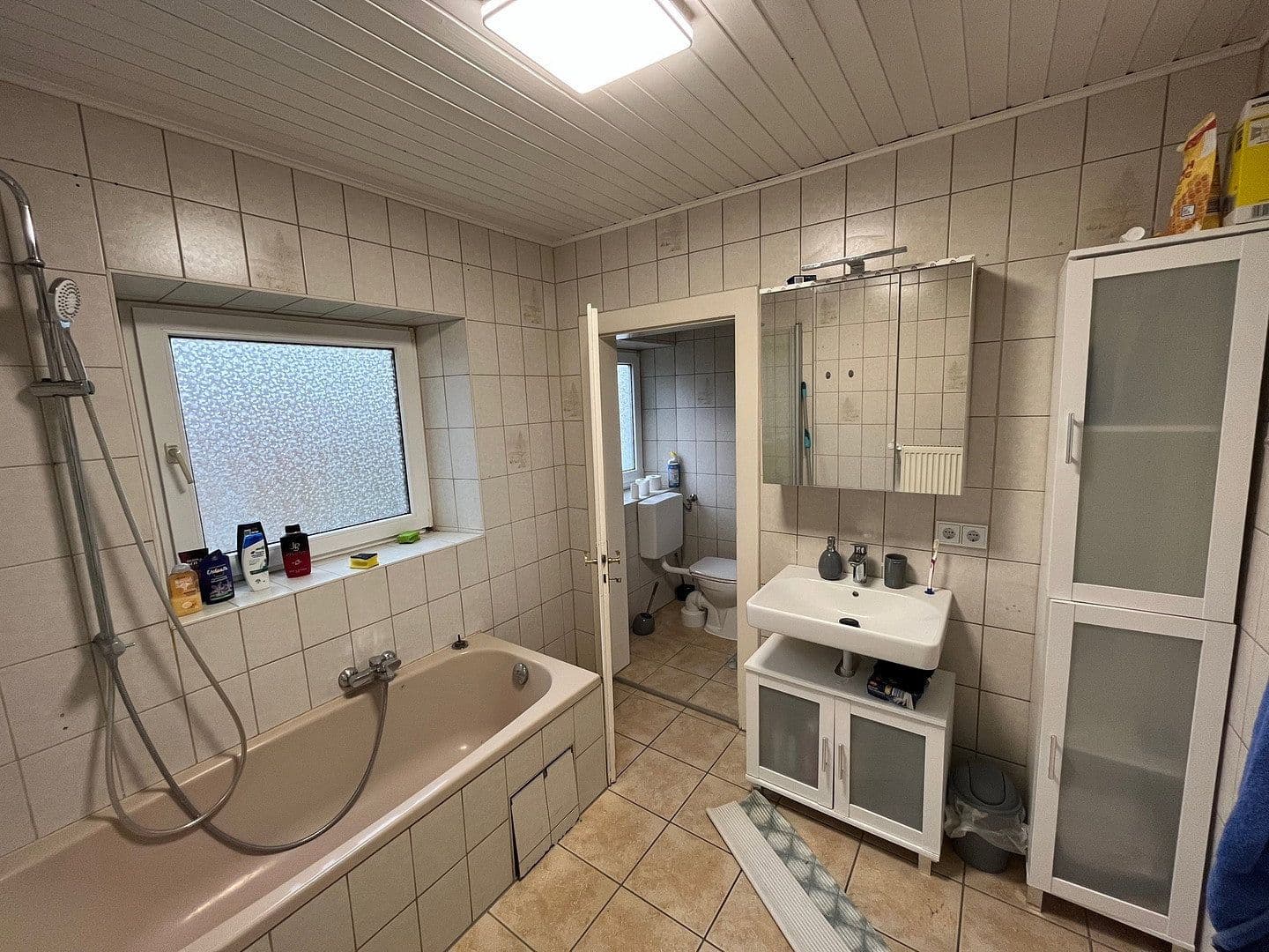 Pronájem domu 165 m², pozemek 1.450 m², Birkenstr. 2A, Eittingermoos, Bavorsko Pronájem domu 165 m², pozemek 1.450 m², Birkenstr. 2A, Eittingermoos, Bavorsko