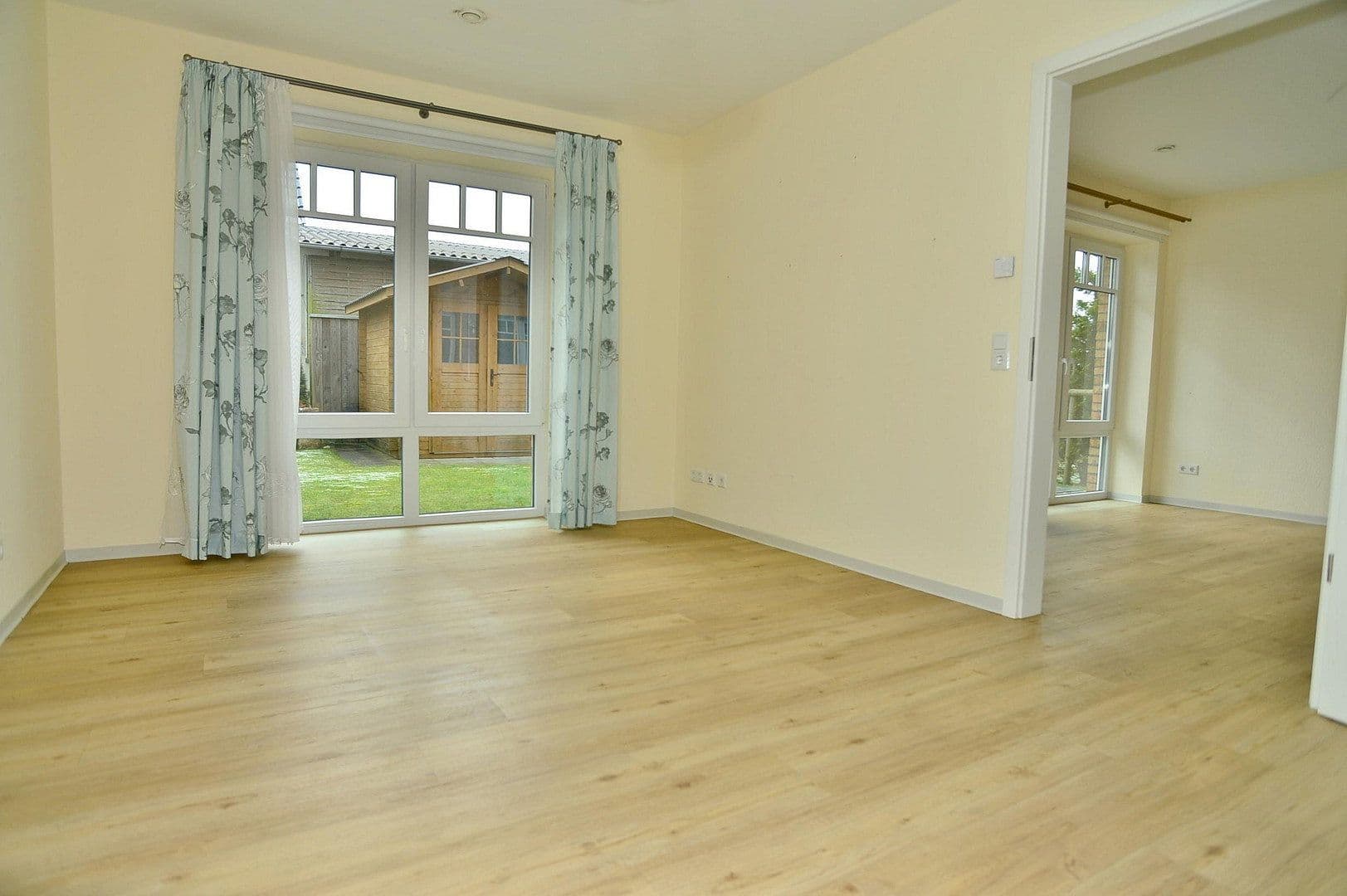 Pronájem domu 63 m², pozemek 150 m², Rosenhof 2, Busdorf, Šlesvicko-Holštýnsko Pronájem domu 63 m², pozemek 150 m², Rosenhof 2, Busdorf, Šlesvicko-Holštýnsko