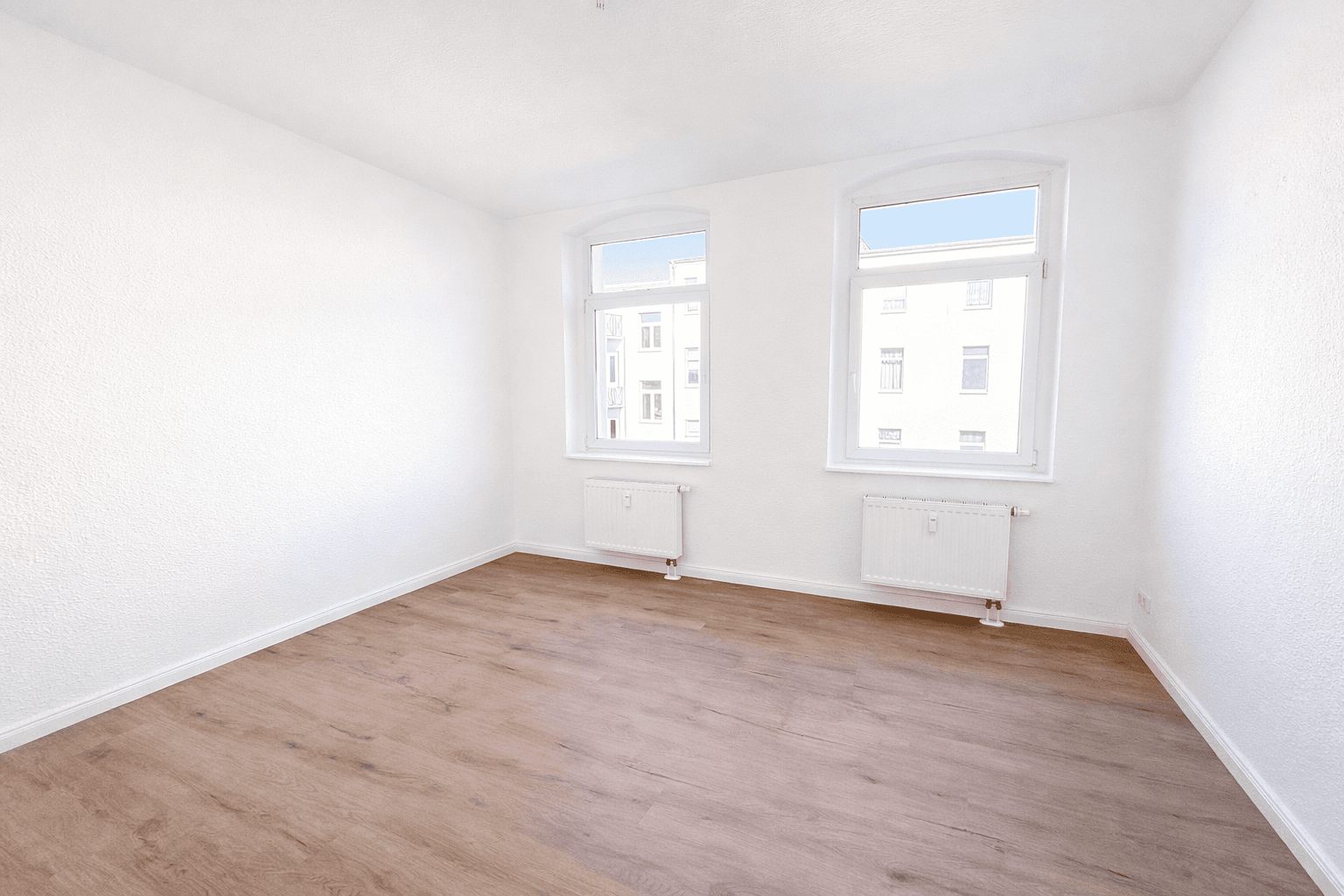 Pronájem bytu 4+1 78 m², Friesenstraße 57, Magdeburg, Sasko-Anhaltsko Pronájem bytu 4+1 78 m², Friesenstraße 57, Magdeburg, Sasko-Anhaltsko