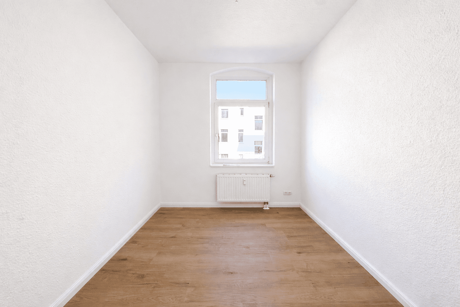 Pronájem bytu 4+1 78 m², Friesenstraße 57, Magdeburg, Sasko-Anhaltsko Pronájem bytu 4+1 78 m², Friesenstraße 57, Magdeburg, Sasko-Anhaltsko
