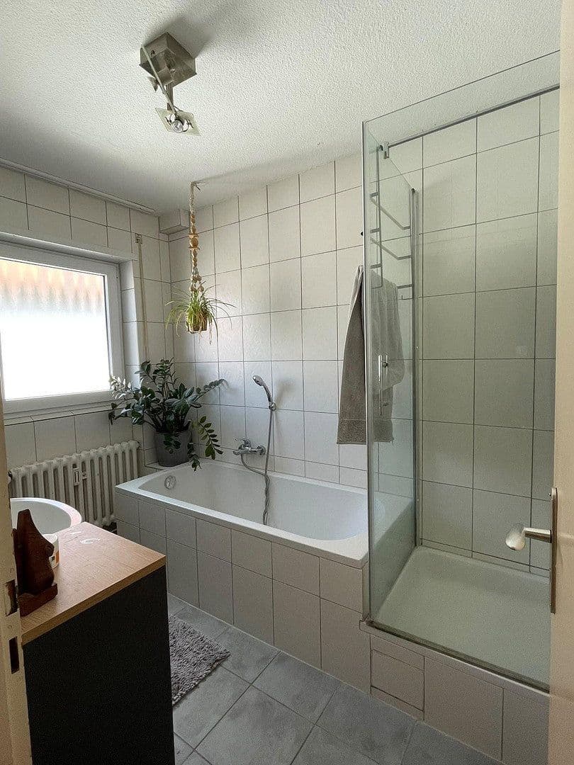 Pronájem bytu 4+1 85 m², Schifferstadt, Porýní-Falc Pronájem bytu 4+1 85 m², Schifferstadt, Porýní-Falc