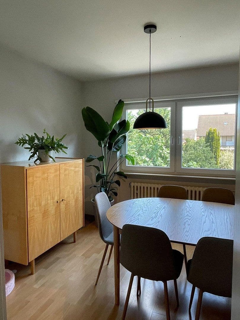 Pronájem bytu 4+1 85 m², Schifferstadt, Porýní-Falc Pronájem bytu 4+1 85 m², Schifferstadt, Porýní-Falc