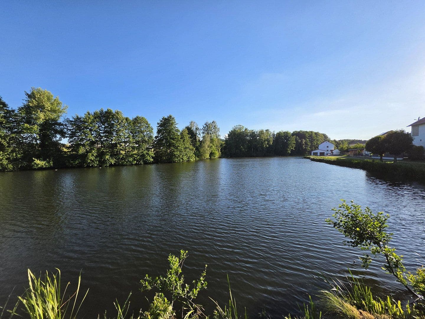 Prodej pozemku 350 m², Bruck i.d.OPf., Bavorsko Prodej pozemku 350 m², Bruck i.d.OPf., Bavorsko
