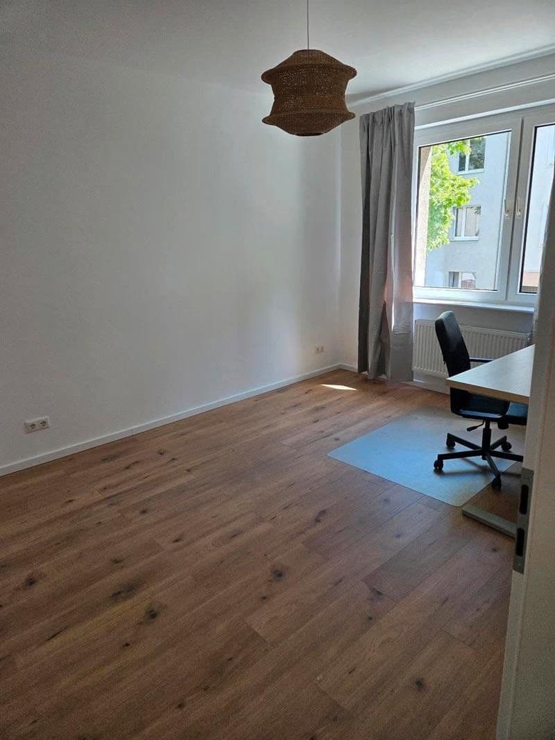 Pronájem bytu 3+1 70 m², Fennstr. 28, Berlin, Berlín Pronájem bytu 3+1 70 m², Fennstr. 28, Berlin, Berlín