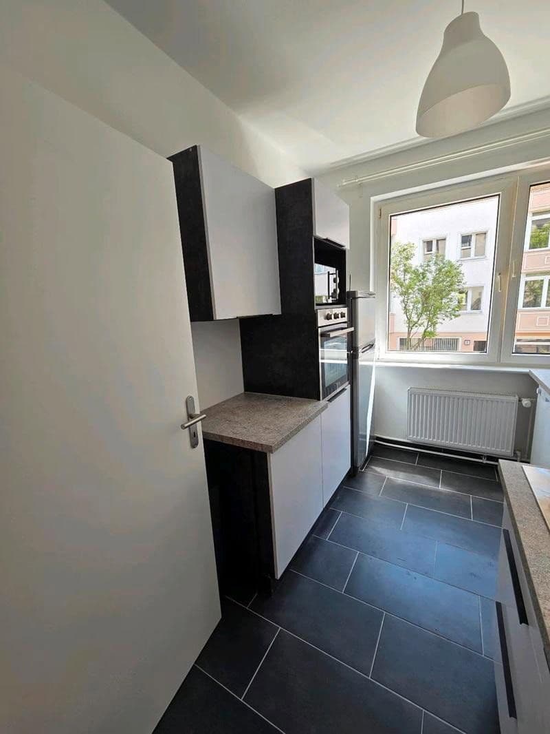 Pronájem bytu 3+1 70 m², Fennstr. 28, Berlin, Berlín Pronájem bytu 3+1 70 m², Fennstr. 28, Berlin, Berlín
