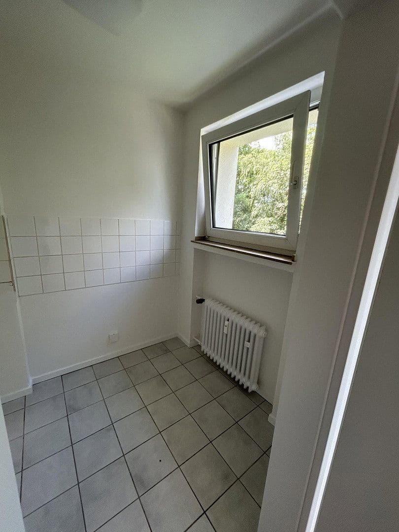 Pronájem bytu 1+kk 39 m², Karl‑Arnold‑Straße 29, Meerbusch, Severní Porýní-Vestfálsko Pronájem bytu 1+kk 39 m², Karl‑Arnold‑Straße 29, Meerbusch, Severní Porýní-Vestfálsko