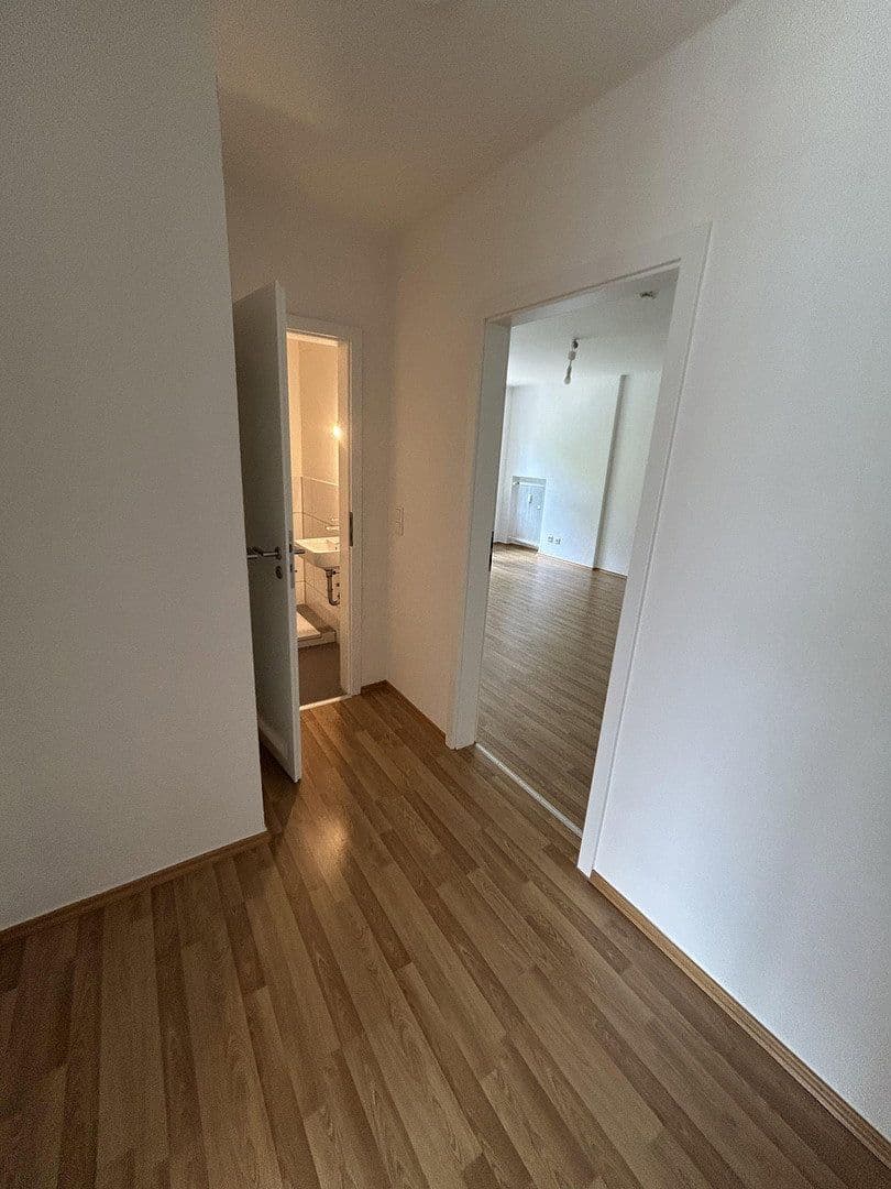 Pronájem bytu 1+kk 39 m², Karl‑Arnold‑Straße 29, Meerbusch, Severní Porýní-Vestfálsko Pronájem bytu 1+kk 39 m², Karl‑Arnold‑Straße 29, Meerbusch, Severní Porýní-Vestfálsko