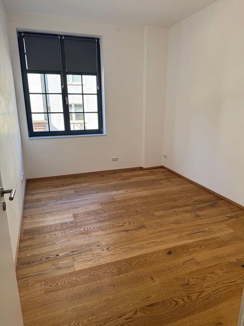 Pronájem bytu 3+1 86 m², Rosa-Luxemburg-Str. 32b, Apolda, Durynsko Pronájem bytu 3+1 86 m², Rosa-Luxemburg-Str. 32b, Apolda, Durynsko