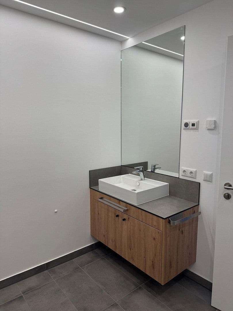 Pronájem bytu 3+1 86 m², Rosa-Luxemburg-Str. 32b, Apolda, Durynsko Pronájem bytu 3+1 86 m², Rosa-Luxemburg-Str. 32b, Apolda, Durynsko