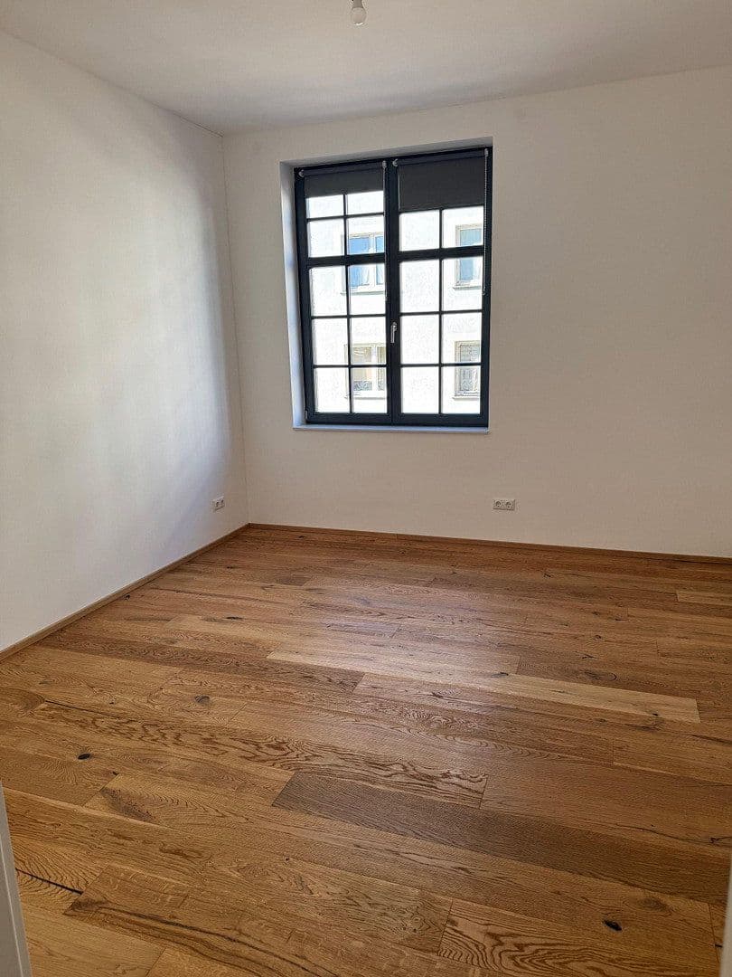Pronájem bytu 3+1 86 m², Rosa-Luxemburg-Str. 32b, Apolda, Durynsko Pronájem bytu 3+1 86 m², Rosa-Luxemburg-Str. 32b, Apolda, Durynsko