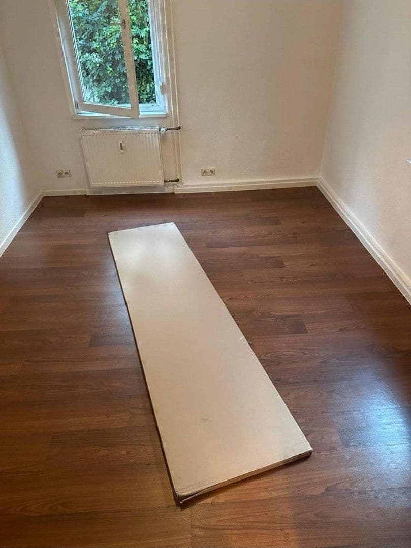 Pronájem bytu 2+1 55 m², Esslingen am Neckar, Bádensko-Württembersko Pronájem bytu 2+1 55 m², Esslingen am Neckar, Bádensko-Württembersko