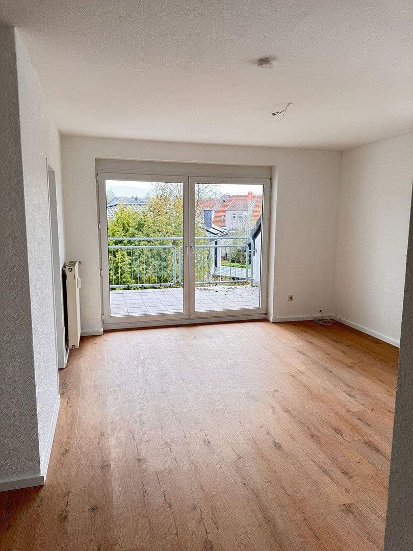 Pronájem bytu 4+1 73 m², Koblenzer Straße 17, Löhne, Severní Porýní-Vestfálsko Pronájem bytu 4+1 73 m², Koblenzer Straße 17, Löhne, Severní Porýní-Vestfálsko