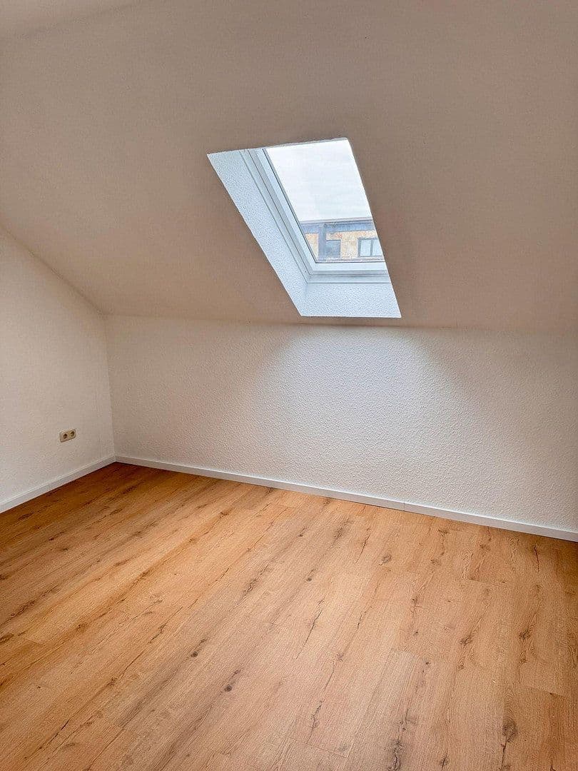 Pronájem bytu 4+1 73 m², Koblenzer Straße 17, Löhne, Severní Porýní-Vestfálsko Pronájem bytu 4+1 73 m², Koblenzer Straße 17, Löhne, Severní Porýní-Vestfálsko