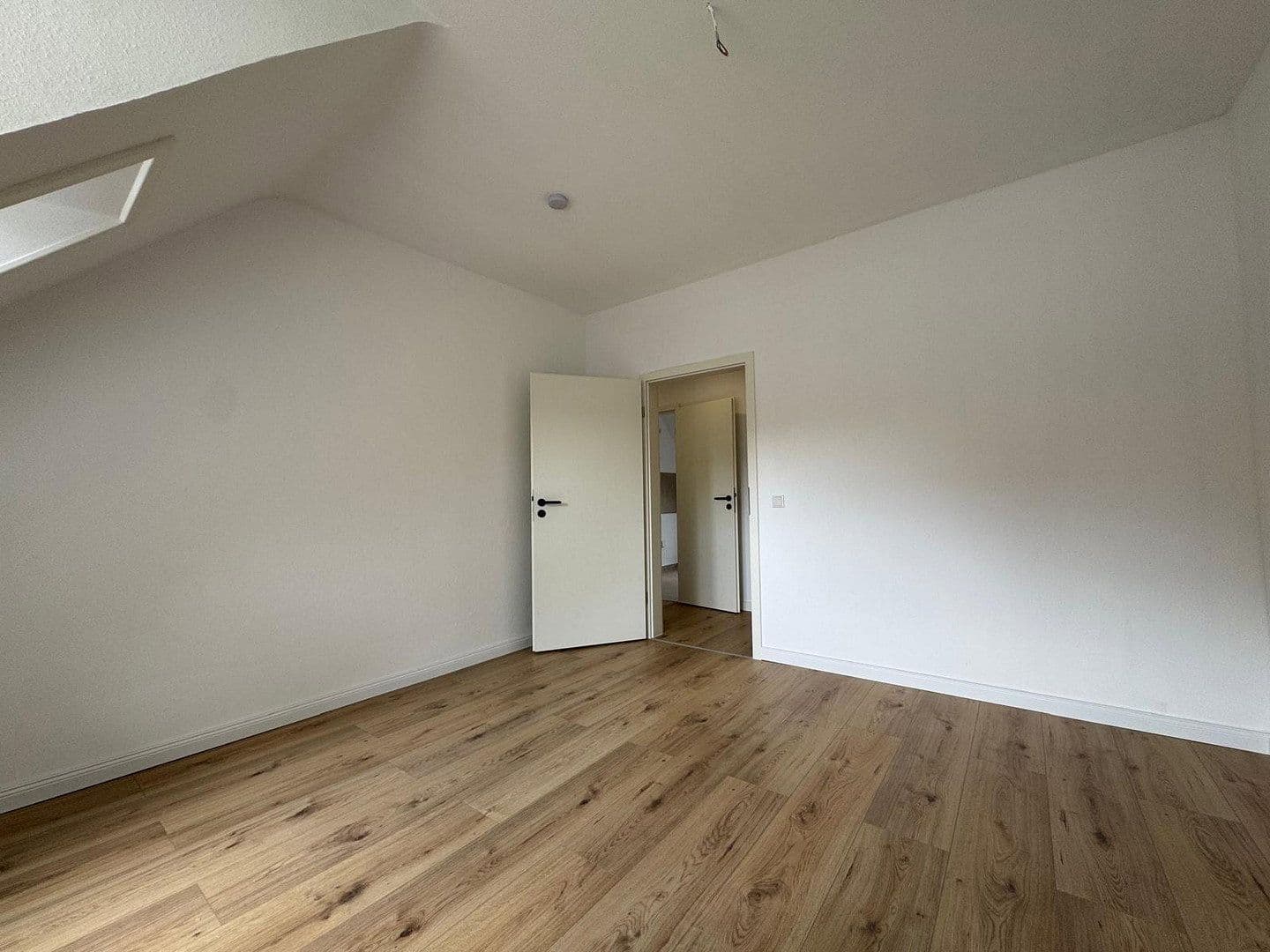 Prodej bytu 3+1 47 m², Am Vogelbusch 30, Bremen, Bremen Prodej bytu 3+1 47 m², Am Vogelbusch 30, Bremen, Bremen