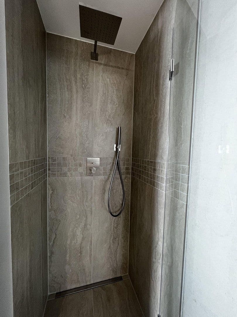 Pronájem bytu 2+1 34 m², Lerchenfeldstraße 28, München-Altstadt-Lehel, Bavorsko Pronájem bytu 2+1 34 m², Lerchenfeldstraße 28, München-Altstadt-Lehel, Bavorsko
