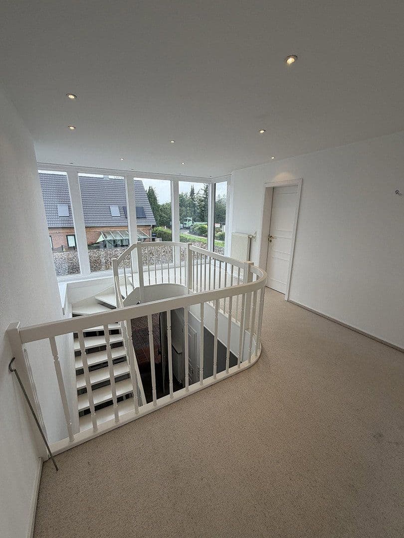Prodej domu 200 m², pozemek 844 m², Sonnenring 4, Melbeck, Dolní Sasko Prodej domu 200 m², pozemek 844 m², Sonnenring 4, Melbeck, Dolní Sasko