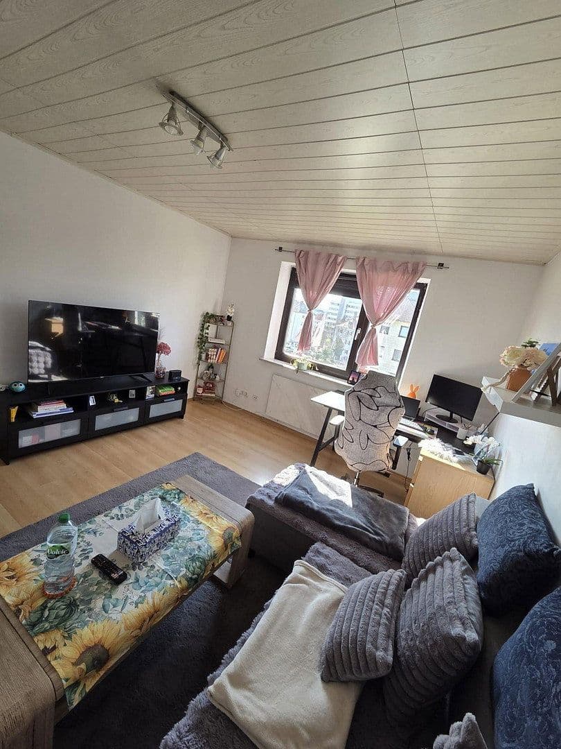Pronájem bytu 2+1 45 m², Greflingerstraße 23, Regensburg, Bavorsko Pronájem bytu 2+1 45 m², Greflingerstraße 23, Regensburg, Bavorsko