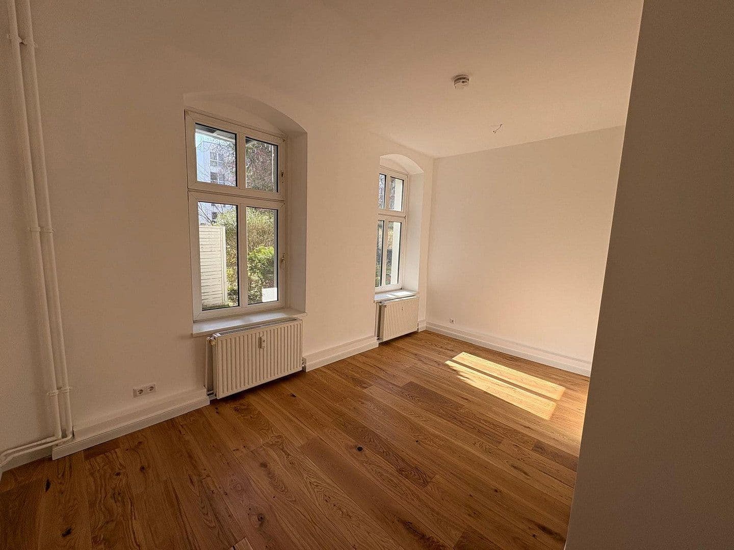 Prodej bytu 4+1 117 m², Berlin, Berlín Prodej bytu 4+1 117 m², Berlin, Berlín