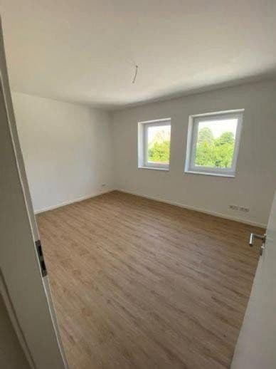 Pronájem bytu 3+1 85 m², Mühlenweg 7, Bienenbüttel, Dolní Sasko Pronájem bytu 3+1 85 m², Mühlenweg 7, Bienenbüttel, Dolní Sasko