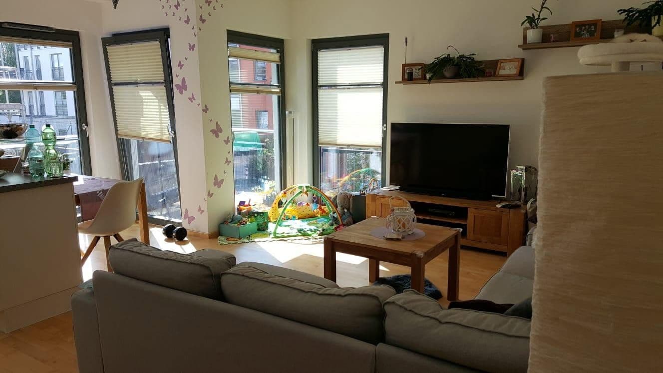 Pronájem bytu 3+1 105 m², Rostock, Mecklenburg-Vorpommern Pronájem bytu 3+1 105 m², Rostock, Mecklenburg-Vorpommern
