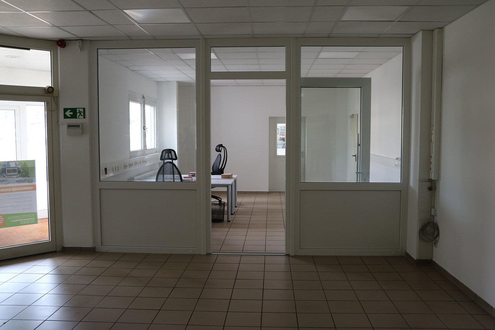 Prodej nebytového prostoru 27.334 m², Raiffeisenstraße 30, Friedberg (Hessen), Hessen Prodej nebytového prostoru 27.334 m², Raiffeisenstraße 30, Friedberg (Hessen), Hessen