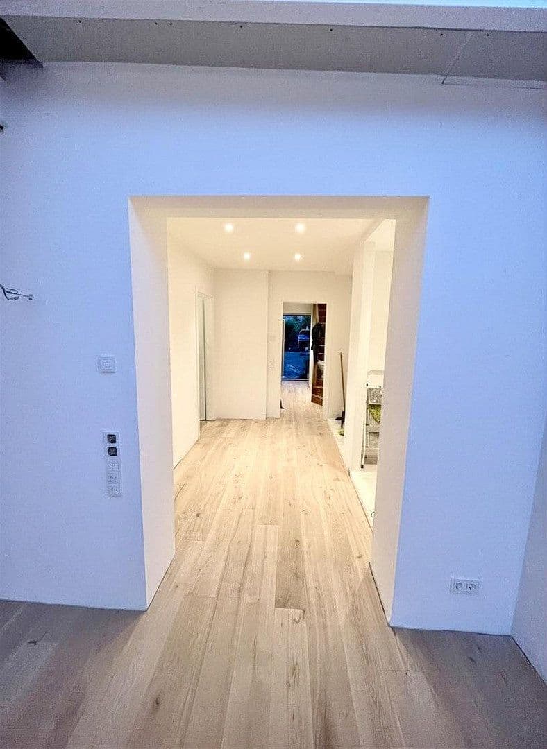 Prodej domu 120 m², pozemek 128 m², Frechen, Severní Porýní-Vestfálsko Prodej domu 120 m², pozemek 128 m², Frechen, Severní Porýní-Vestfálsko