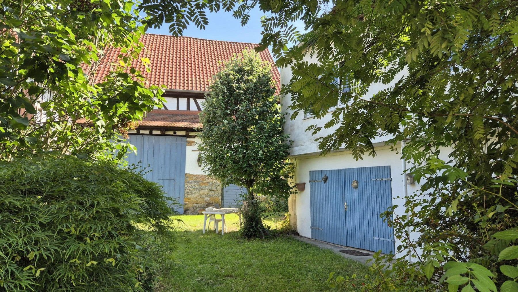 Prodej domu 234 m², pozemek 2.059 m², Butzbach, Hessen Prodej domu 234 m², pozemek 2.059 m², Butzbach, Hessen