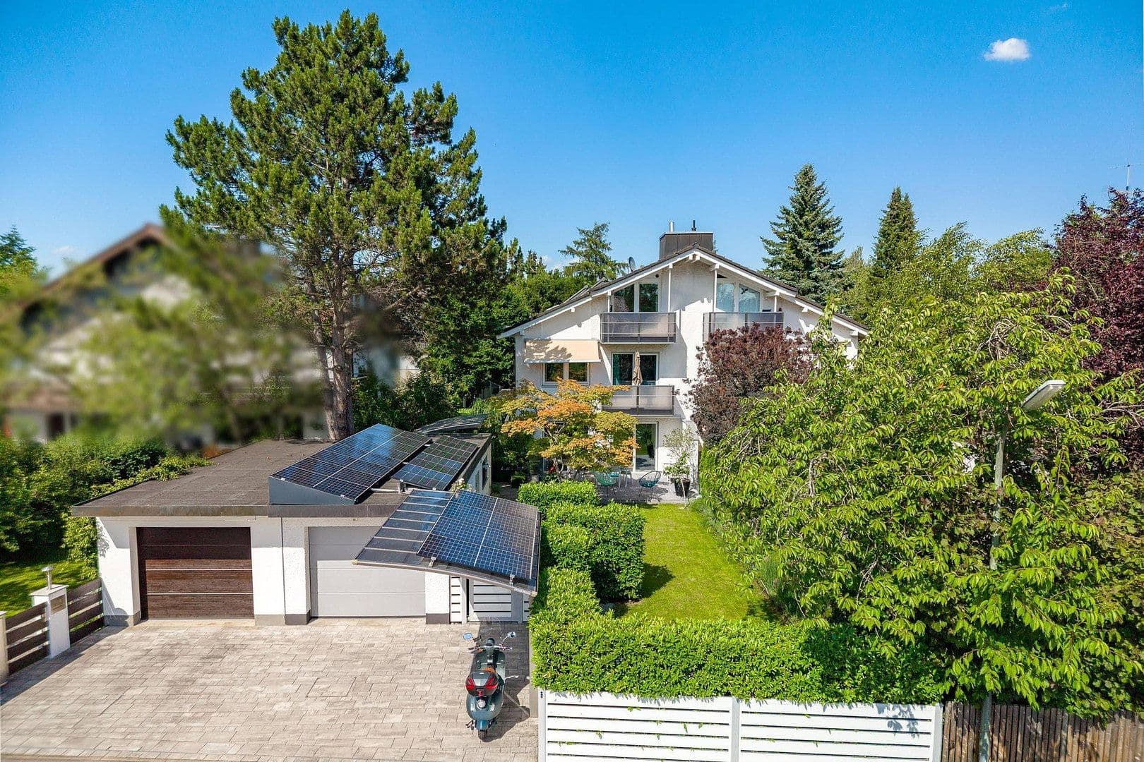 Prodej domu 212 m², pozemek 455 m², München, Bavorsko Prodej domu 212 m², pozemek 455 m², München, Bavorsko