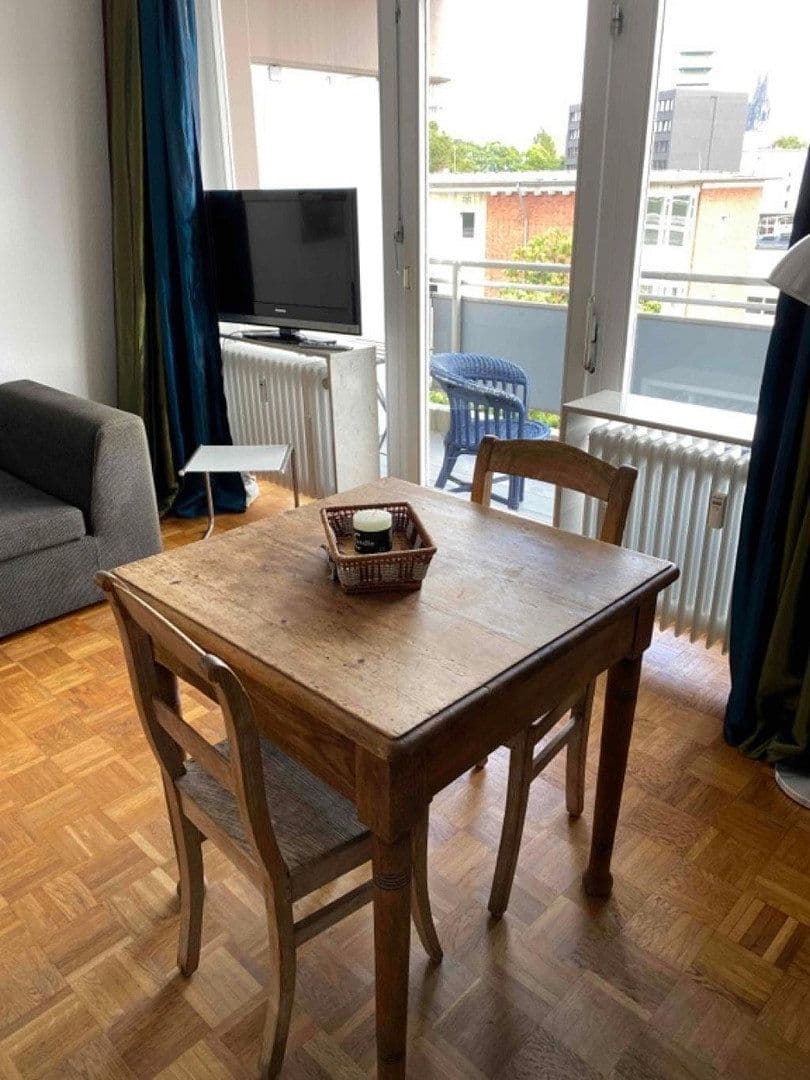 Pronájem bytu 1+1 40 m², Waisenhausgasse 7, Köln, Severní Porýní-Vestfálsko Pronájem bytu 1+1 40 m², Waisenhausgasse 7, Köln, Severní Porýní-Vestfálsko