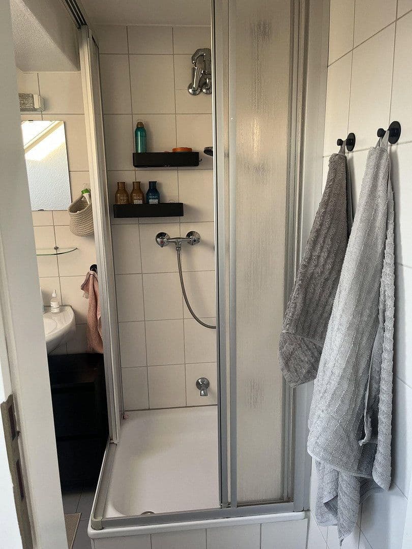 Pronájem bytu 1+1 30 m², Friedrichsstraße 19, Kassel, Hessen Pronájem bytu 1+1 30 m², Friedrichsstraße 19, Kassel, Hessen