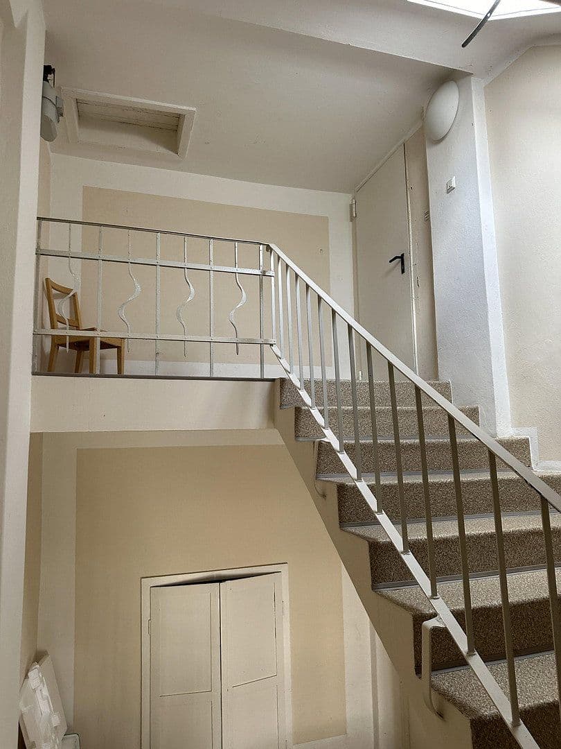 Pronájem bytu 1+1 30 m², Friedrichsstraße 19, Kassel, Hessen Pronájem bytu 1+1 30 m², Friedrichsstraße 19, Kassel, Hessen