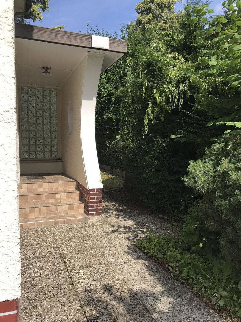Prodej domu 140 m², pozemek 698 m², Berlin, Berlín Prodej domu 140 m², pozemek 698 m², Berlin, Berlín