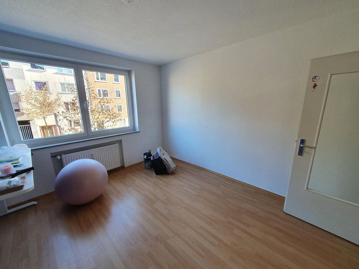 Pronájem bytu 4+1 92 m², Lütticher Str. 16, Cáchy, Severní Porýní-Vestfálsko Pronájem bytu 4+1 92 m², Lütticher Str. 16, Cáchy, Severní Porýní-Vestfálsko