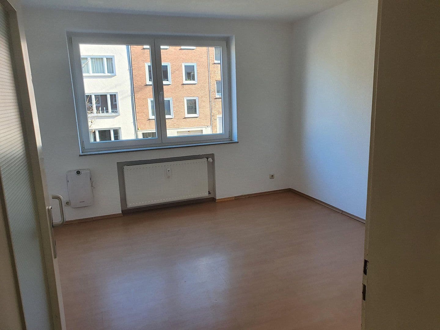 Pronájem bytu 4+1 92 m², Lütticher Str. 16, Cáchy, Severní Porýní-Vestfálsko Pronájem bytu 4+1 92 m², Lütticher Str. 16, Cáchy, Severní Porýní-Vestfálsko