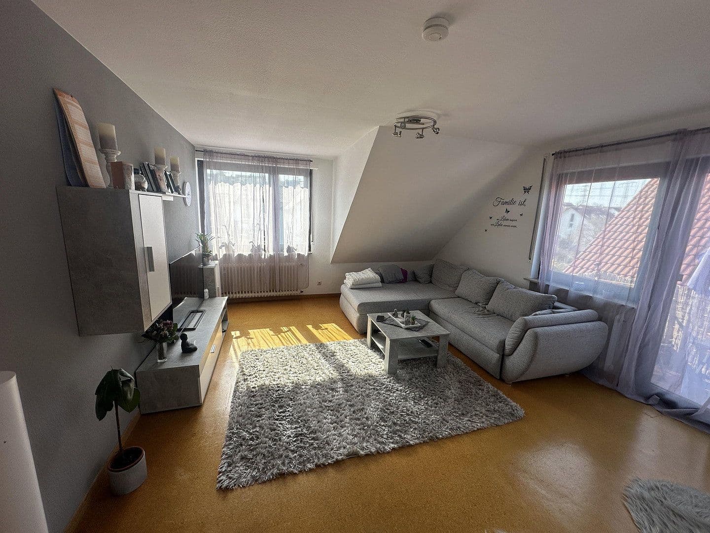 Prodej domu 170 m², pozemek 330 m², Remseck am Neckar, Bádensko-Württembersko Prodej domu 170 m², pozemek 330 m², Remseck am Neckar, Bádensko-Württembersko