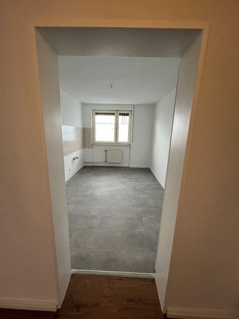 Pronájem bytu 2+1 62 m², Kaiser-Wilhelm-Strasse 19, Ludwigshafen, Porýní-Falc Pronájem bytu 2+1 62 m², Kaiser-Wilhelm-Strasse 19, Ludwigshafen, Porýní-Falc